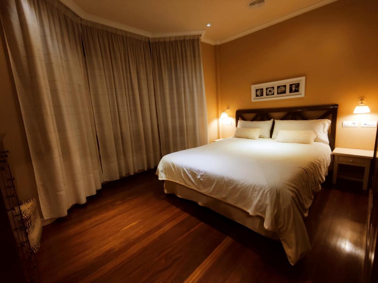 Hhc - Holidays House Compostela Santiago de Compostela Bagian luar foto