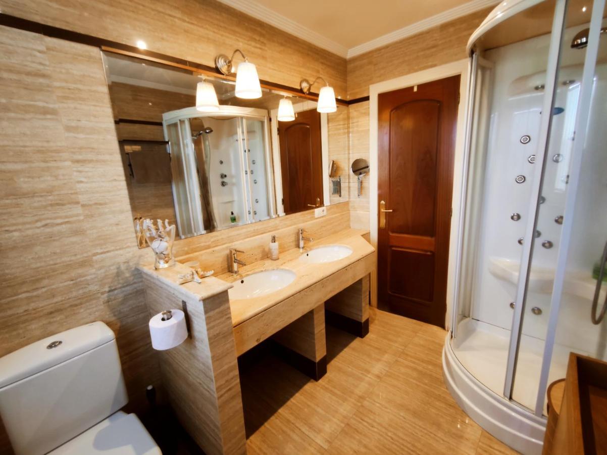 Hhc - Holidays House Compostela Santiago de Compostela Bagian luar foto